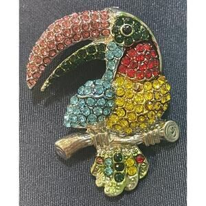 Toucan Bird Brooch Pin Multicolor Rhinestone Glass Animal Insect Costume Jewelry